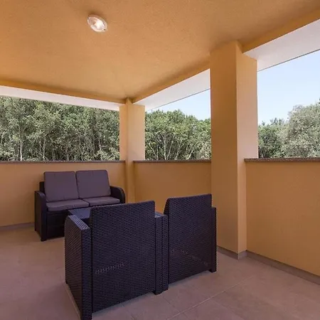 Mit Privatpool Fuer 20 Personen Ca 400 Qm In Banjole, Istrien Istrische Riviera Holiday home Banjole