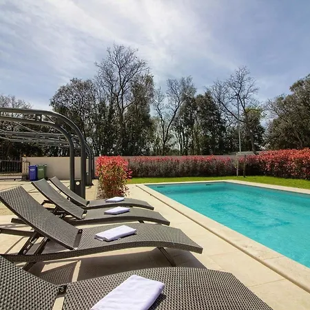 Mit Privatpool Fuer 20 Personen Ca 400 Qm In Banjole, Istrien Istrische Riviera Banjole